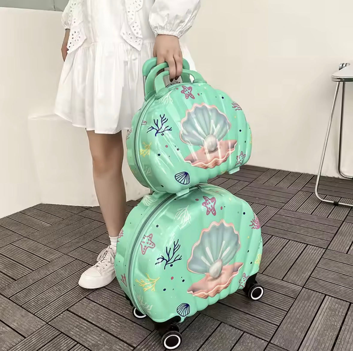 Mermaid Seashell Luggage With Vanity Bag