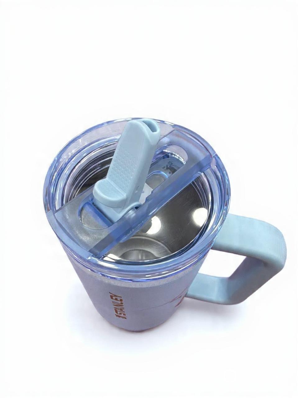 Stanley x Messi Quencher ProTour Flip Straw Tumbler in Striker Blue.